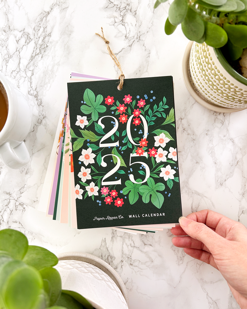 2025 Illustrated Wall Calendar: Floral Symphony